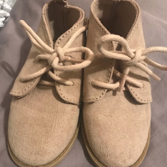 Old Navy toddler boots - Picture 2 of 3